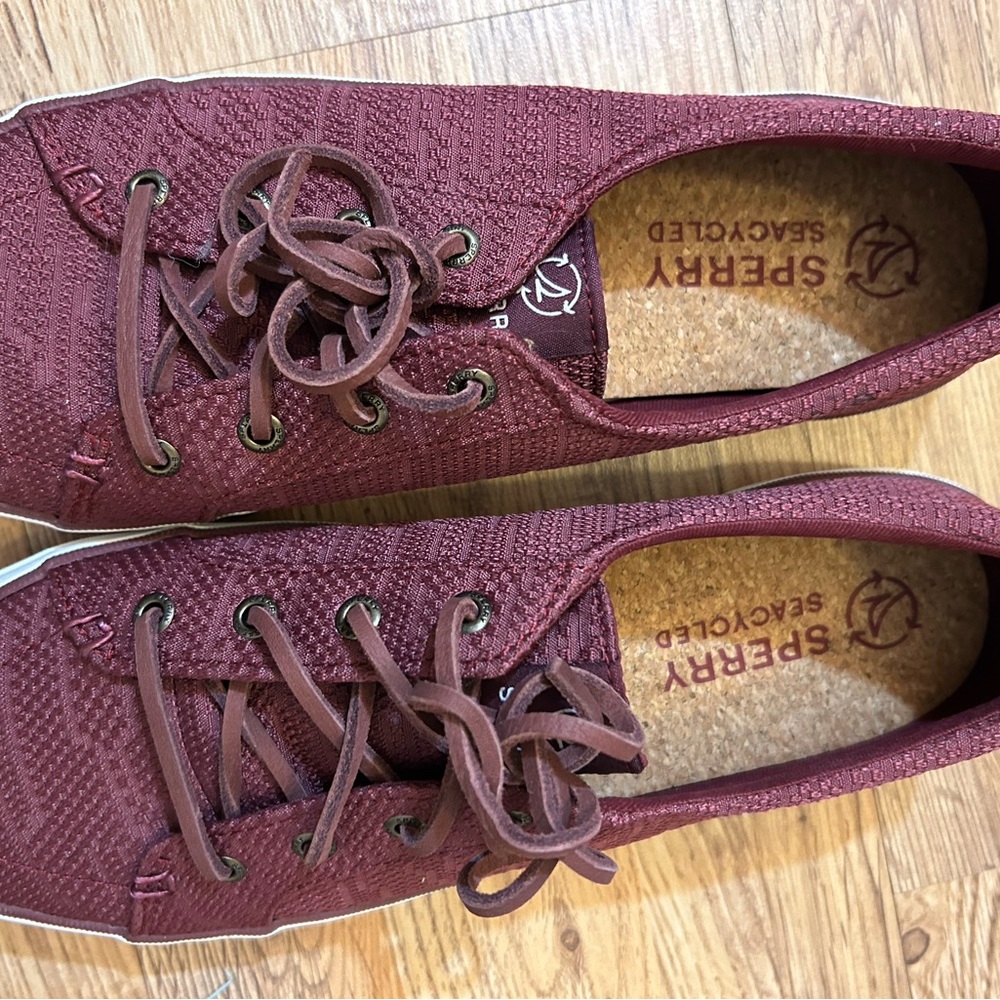 Sperry Women's Maroon Casual Sneakers